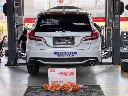 Dernière affaire concernant 2018 Honda Jade 1.8L Upgraded with EDDY Sport Short Springs