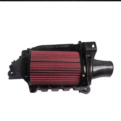 Intégration d'air en fibre de carbone pour véhicules légers pour la protection du moteur