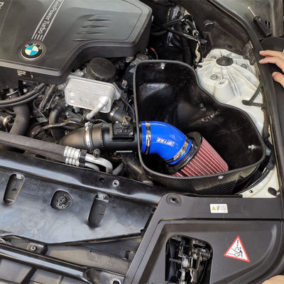 Kit d'apport de puissance de cheval de fibre de carbone pour BMW 2.0T