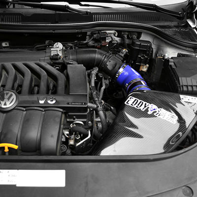 L'entrée d'air en fibres de carbone CF-R est le complément parfait à votre véhicule de performance